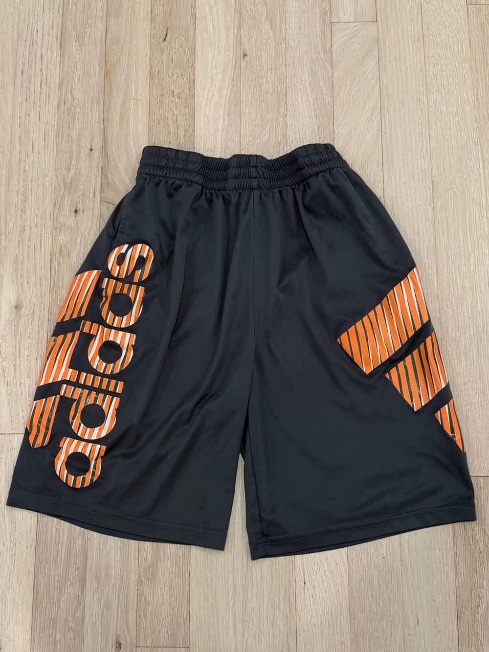 Adidas Boys Athletic Shorts Grey / Orange Size L 14/16